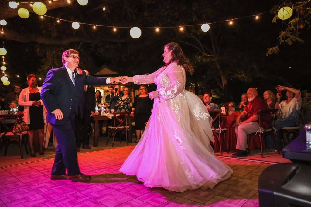 dance-floor-wedding-first-dance