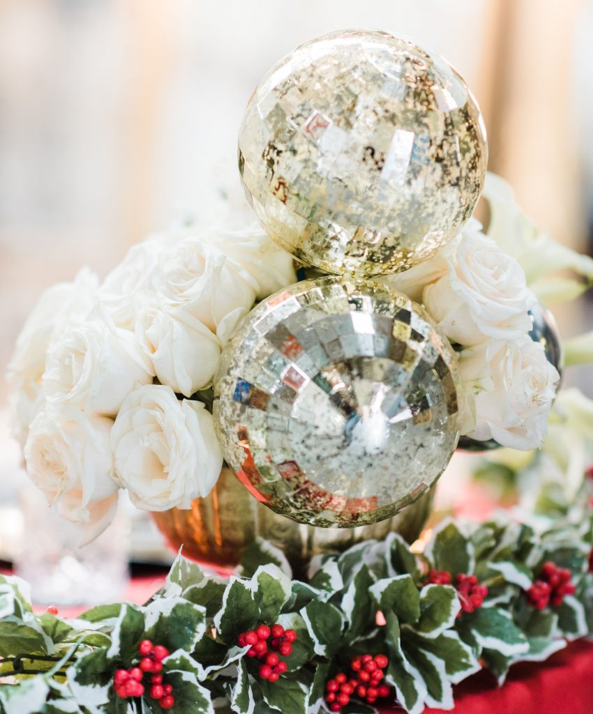 christmas-tablescape-florals