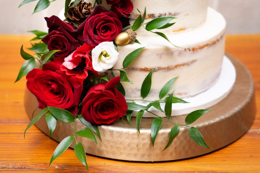 winter wonderland wedding cake